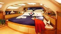 Catamaran True North -  Master Cabin